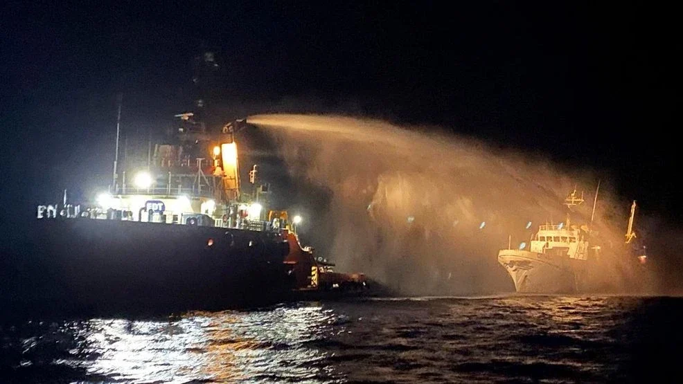 Корабът "Съвест" след атака от Израел