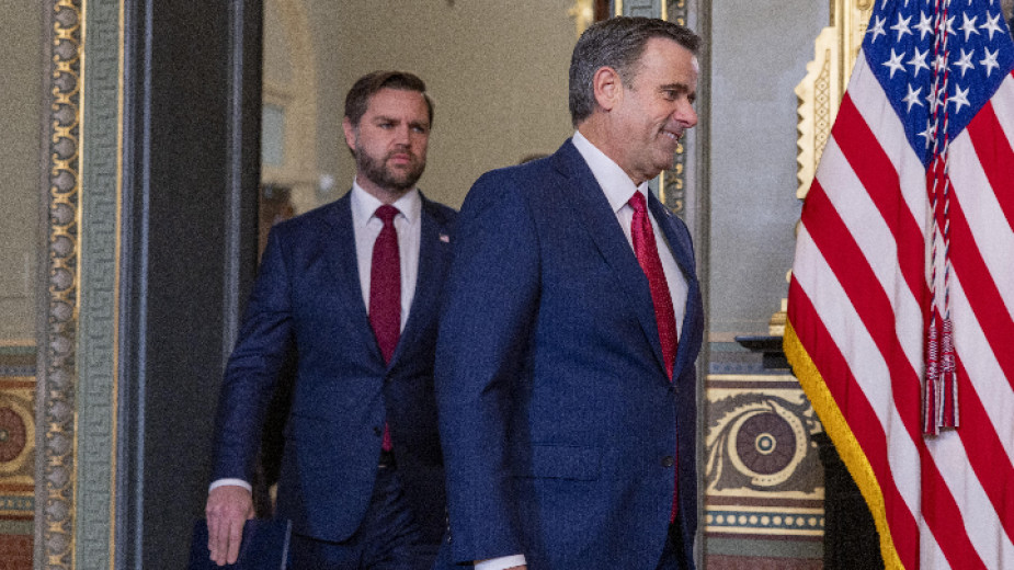 САЩ прекъснаха обмена на разузнавателна информация с Украйна