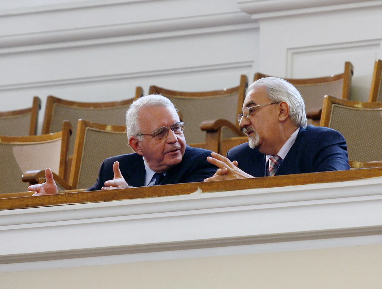 ПарламентЕвгени Чачев Муравей Радев