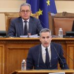 Парламент Андрей Гюров