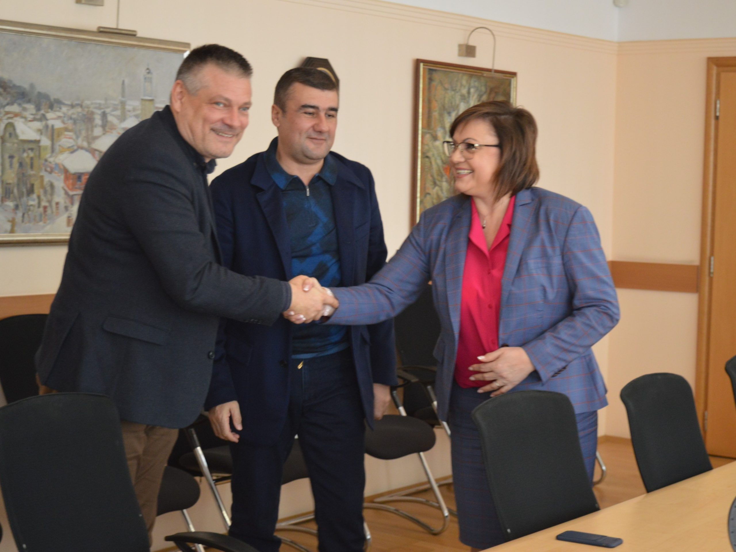 Корнелия Нинова