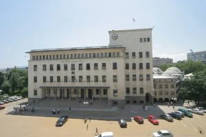 БНБ - сграда кредити евромонети външен дълг обращение БВП аукцион депозити