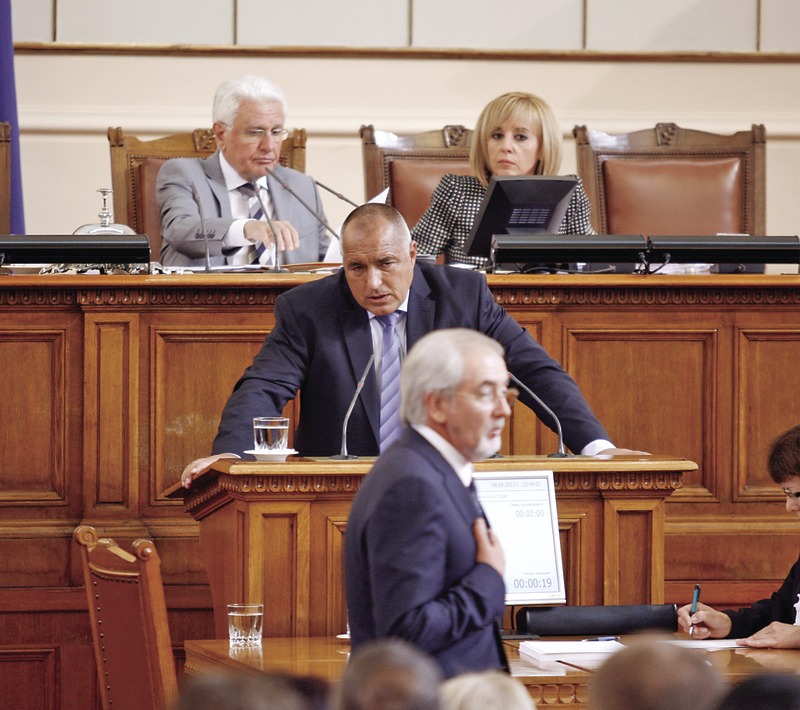 Бойко Борисов и Лютви Местан в Народното събрание