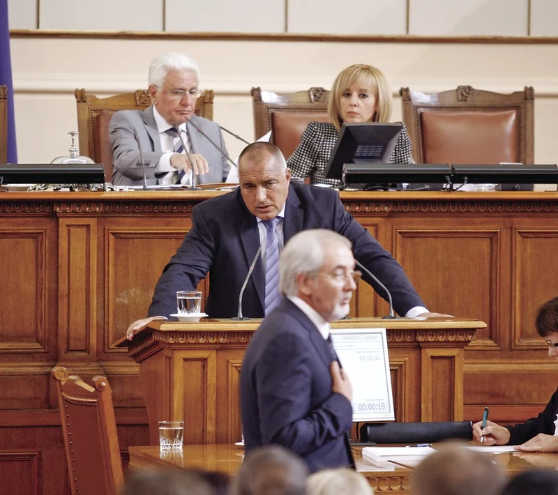 Бойко Борисов и Лютви Местан в Народното събрание