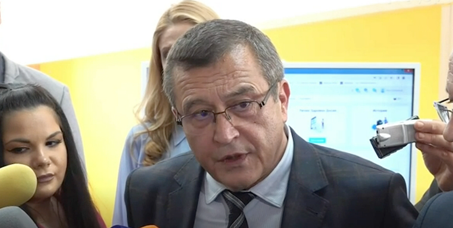 Сашо Пенов мин. на образованието