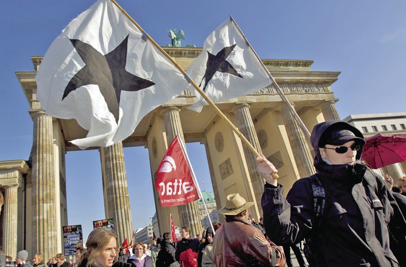 Протести пред Бранденбургската врата.