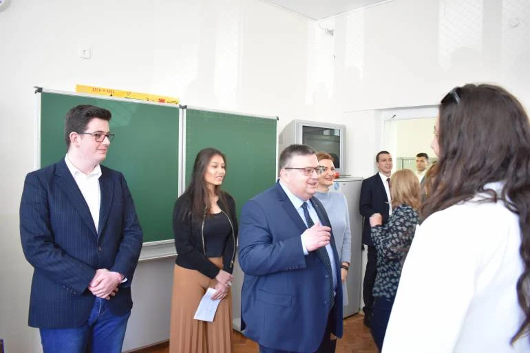 цацаров ученици