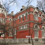три институтии, музеи