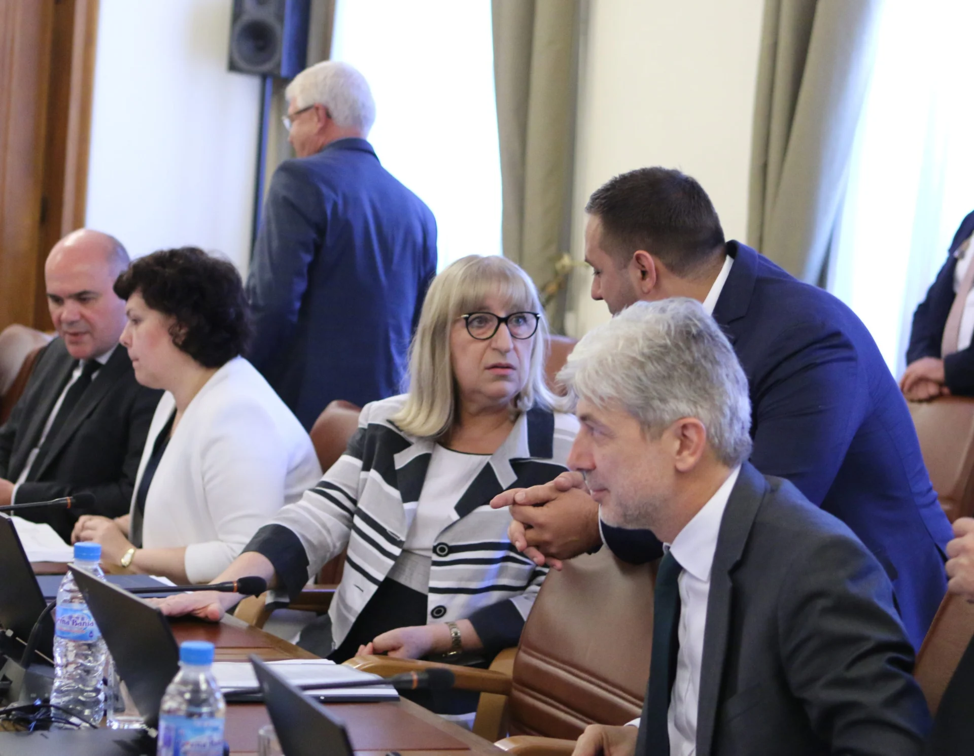 Министерски съвет Цецка Цачева