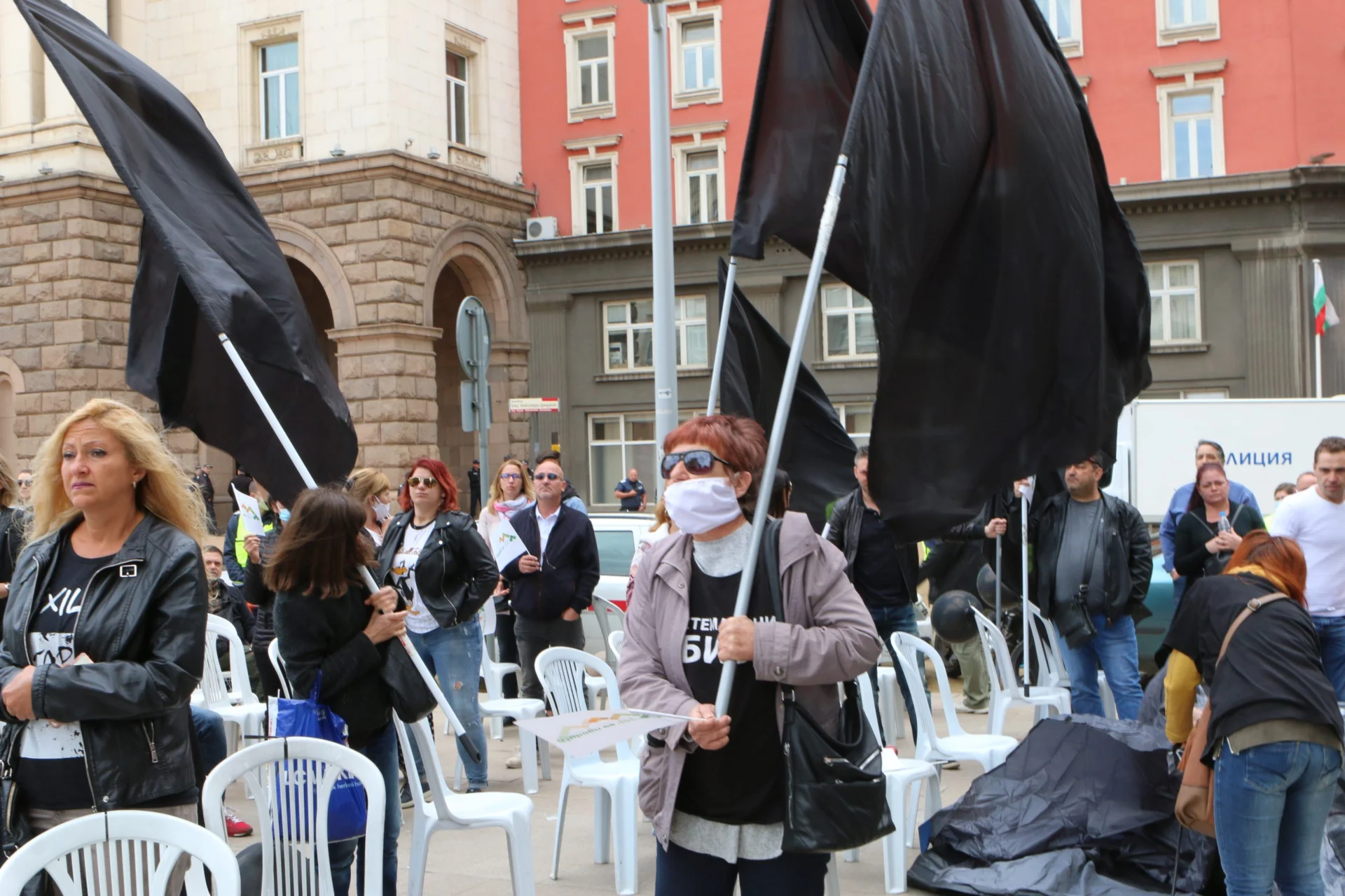 Протест системата ни убива