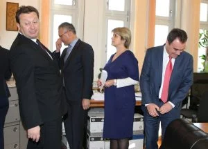 Парламент БСП внесе 74 подписа в деловодството на парламента с искане да бъде проведен референдум за Истанбулската конвенция