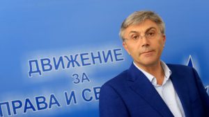 Мустафа Карадайъ
