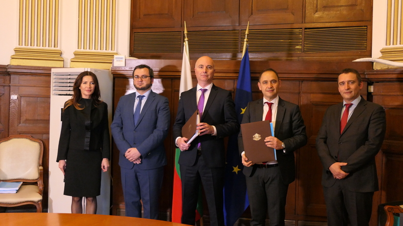 Фондът на фондовете подписа договор с Fibank за отпускане на кредити в селските райони