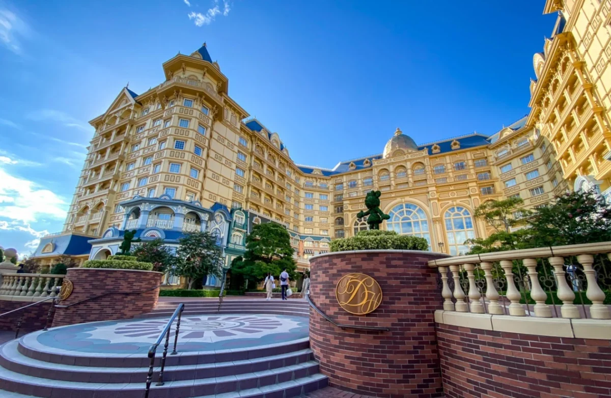 4. the oriental land