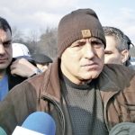 Трябва ли да се случи нещо докрай катастрофично