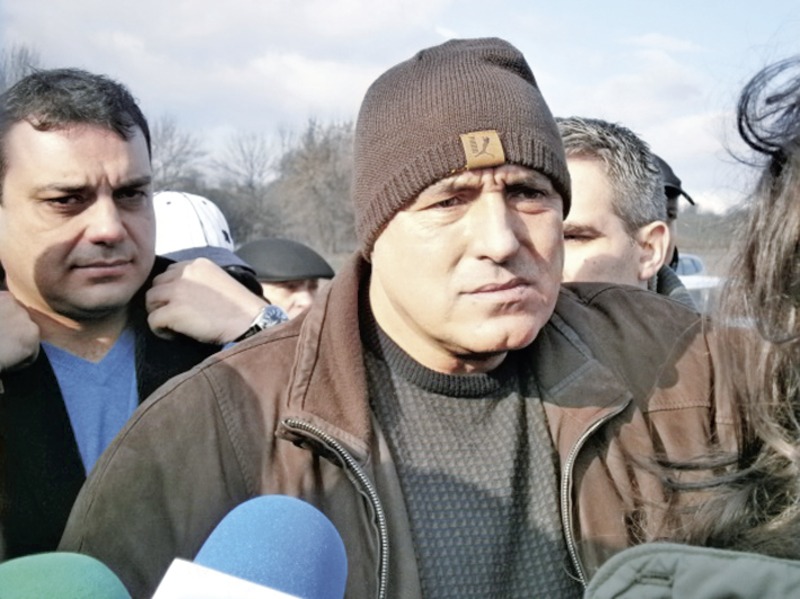 Трябва ли да се случи нещо докрай катастрофично