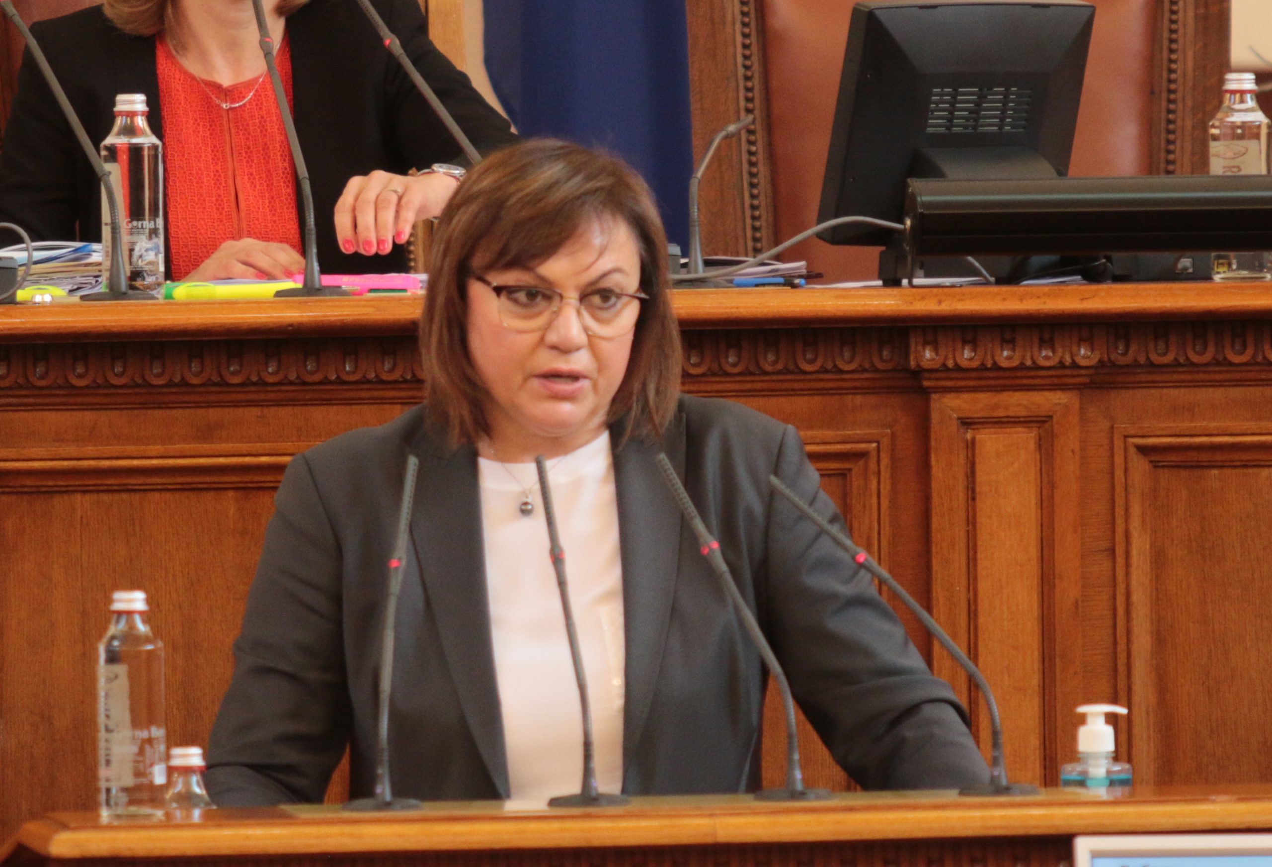 Парламент актуализация на бюджета Корнелия Нинова