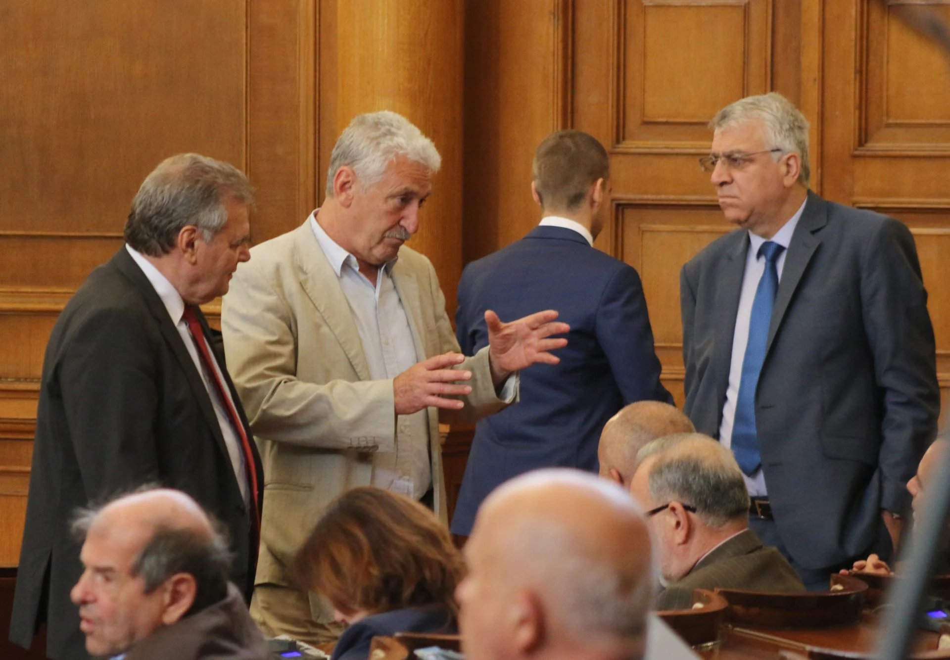 Парламент