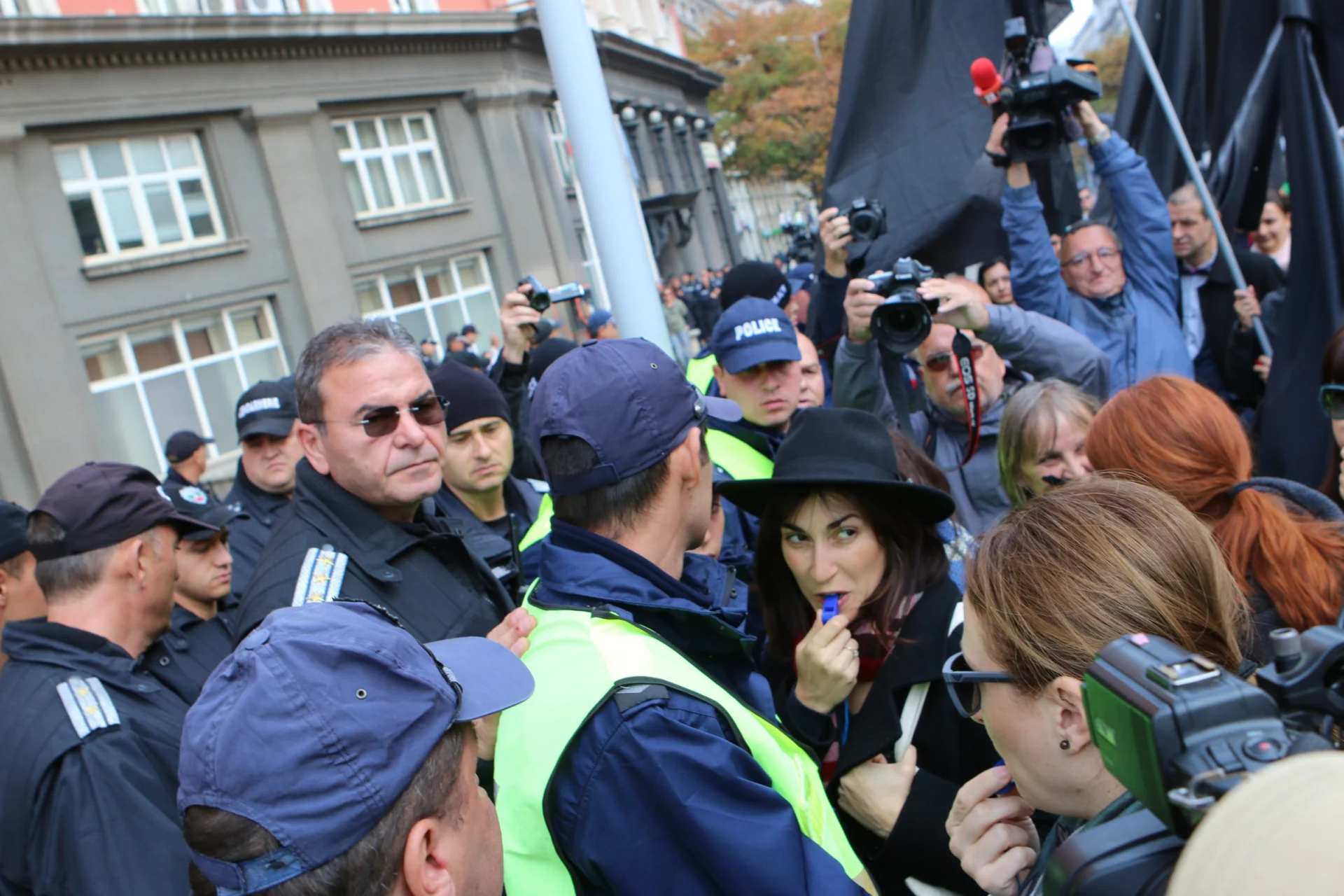 Протест срещу Валери Симеонов