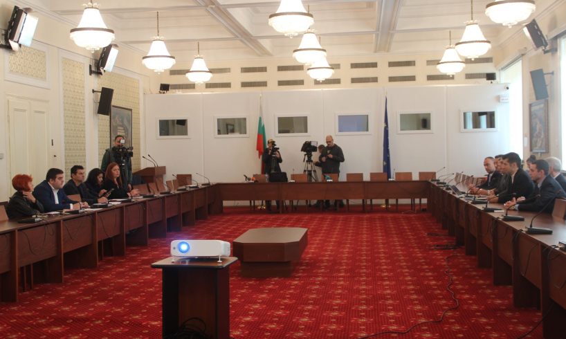 Среща на синдикати и народни представители от ПП “Продължаваме промяната”