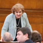 Парламент Менда Стоянова