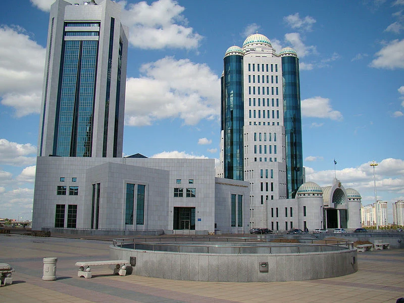 сградите на парламента в Астана Казахстан