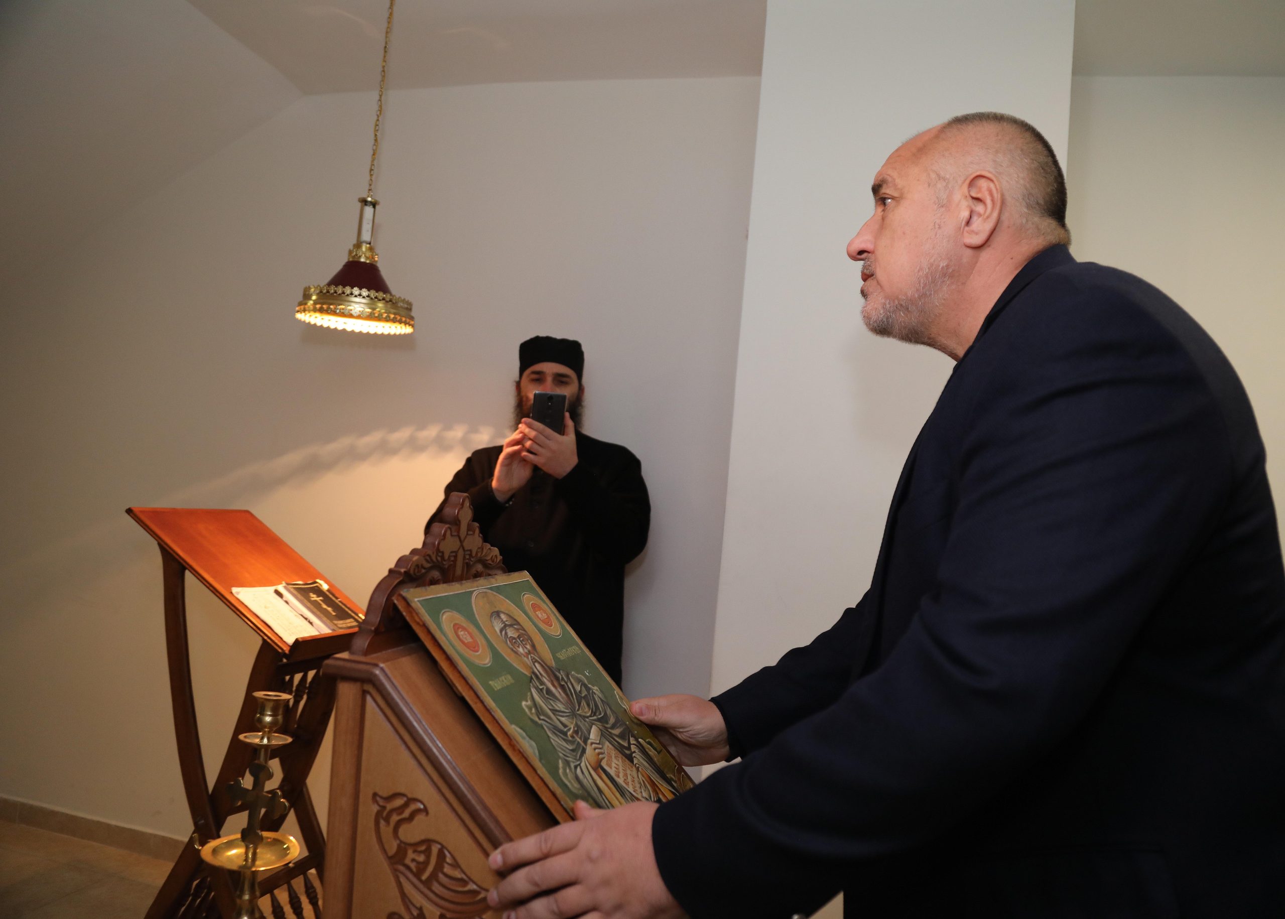 посещение на премиера Бойко Борисов в реновираната сграда на Софийската духовна семинария ...