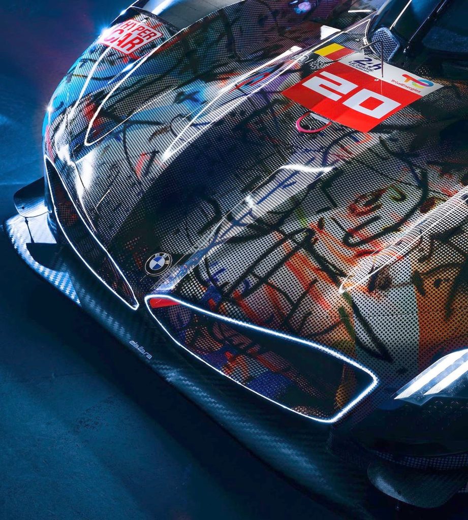 BMW Art Car с дизайн на Джули Мехрету е представен в център Помпиду в Париж