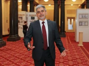 Парламент Милен Михов
