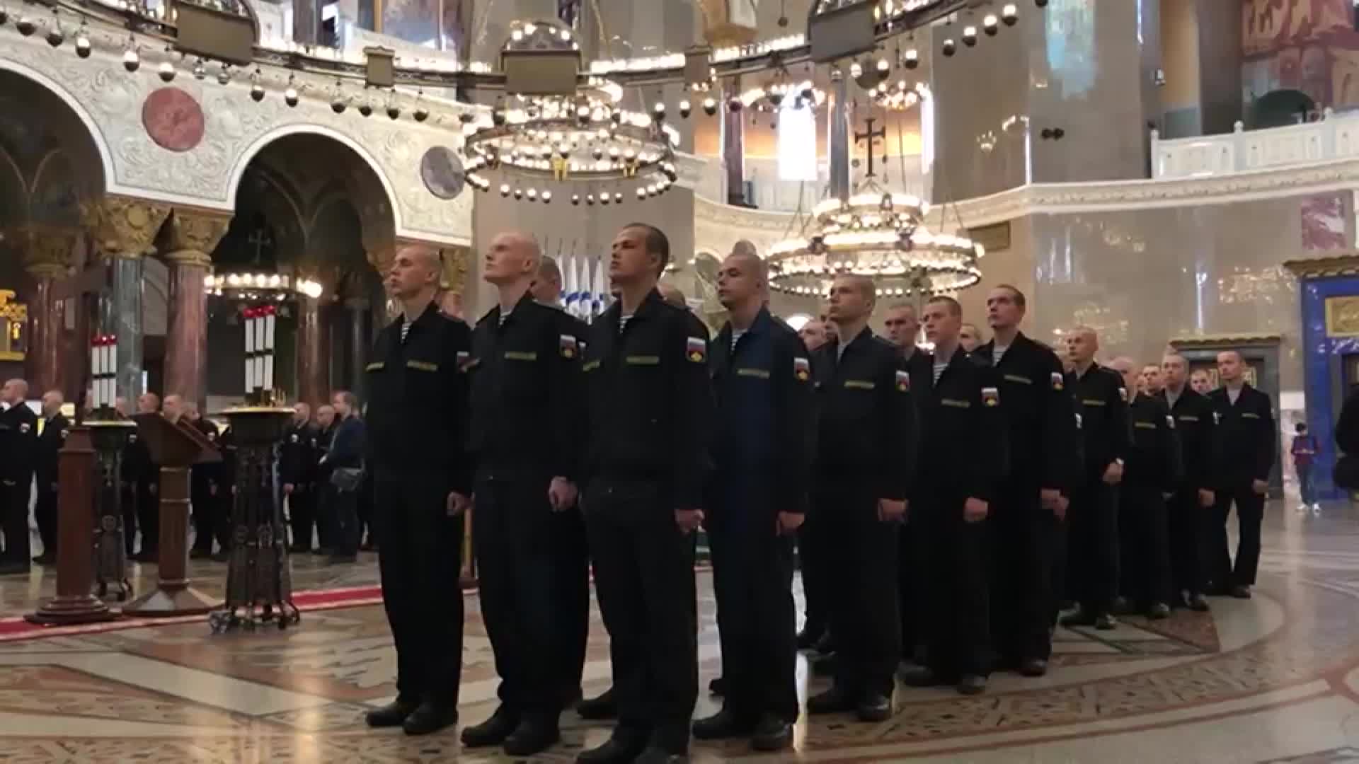 кронщат панихида загинали подводничари руска подводница