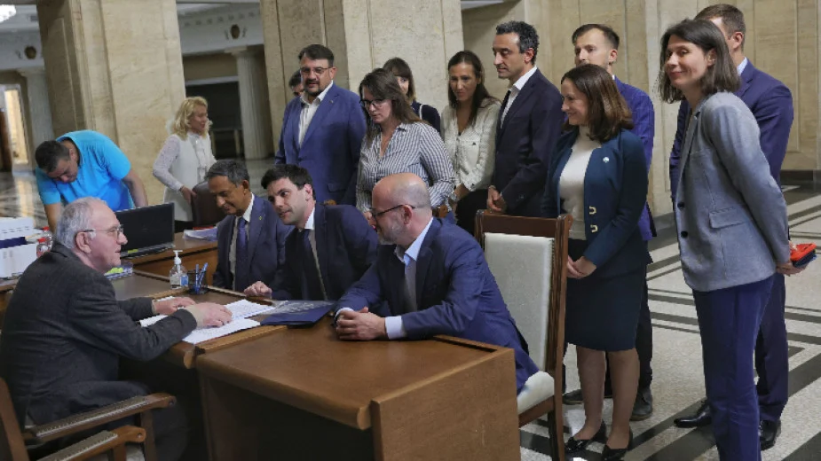 ПП-ДБ регистрира евролистата си в ЦИК, кандидати за евродепутати, водачи на листи, Никола Минчев