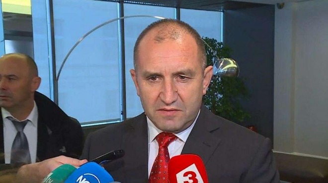 Румен Радев