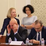 Парламент Демократична България ДБ кани парламентарните групи