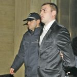 Октай Енимехмедов не успява засега да постигне среща с Ахмед Доган в съда.