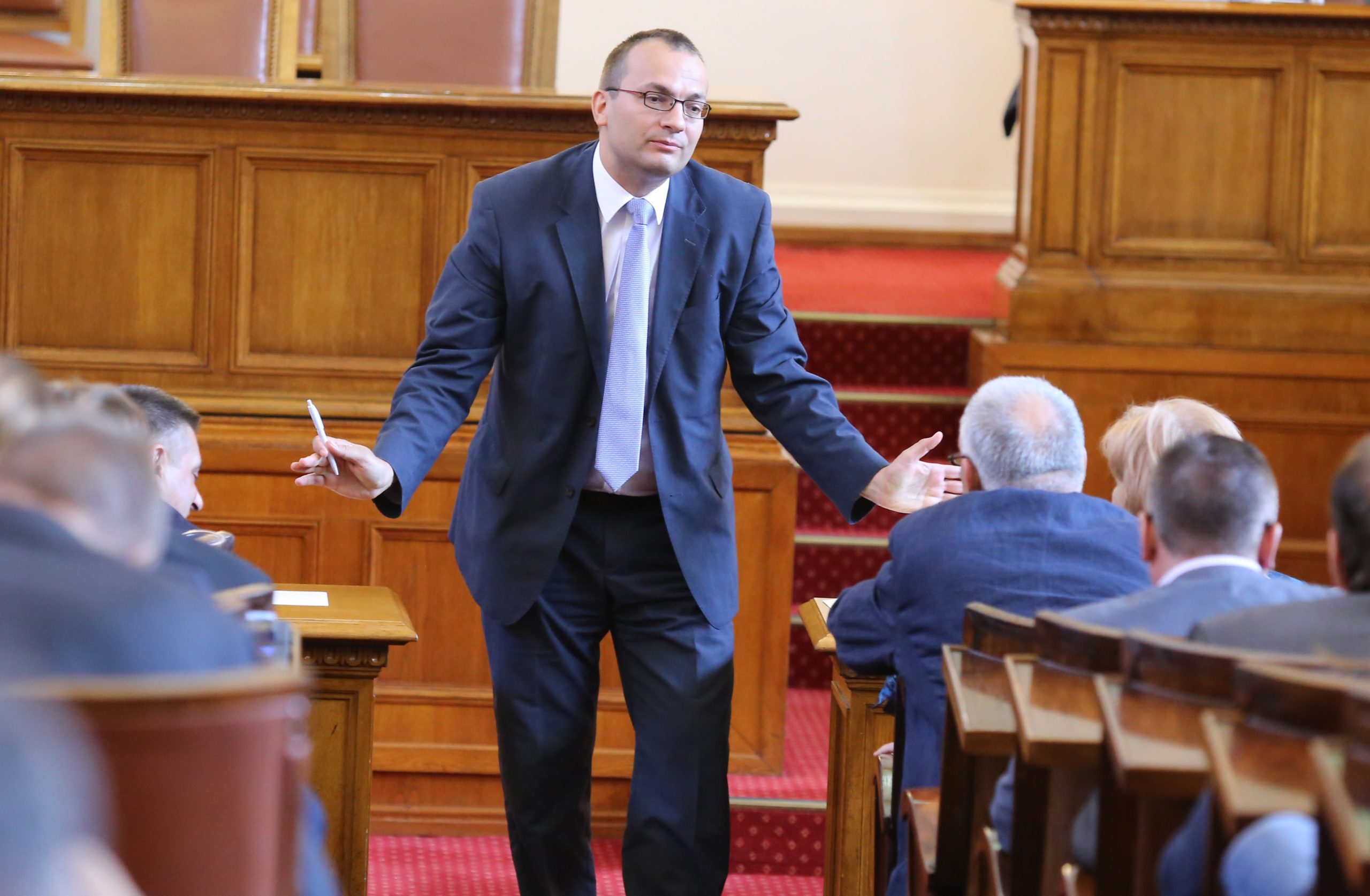 Парламент Мартин Димитров