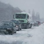 сняг. Сняг вали в голяма част от България, пътищата са проходими при зимни условия
