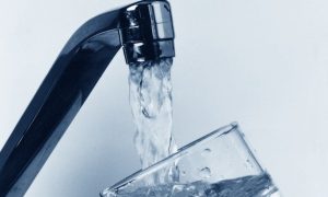 ВиК дружествата се отказват засега от планираното поскъпване на водата