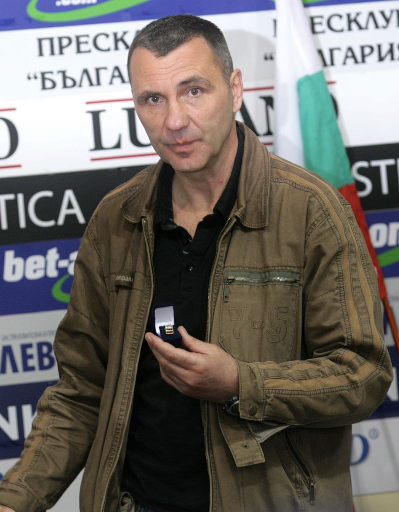 Михаил Таков