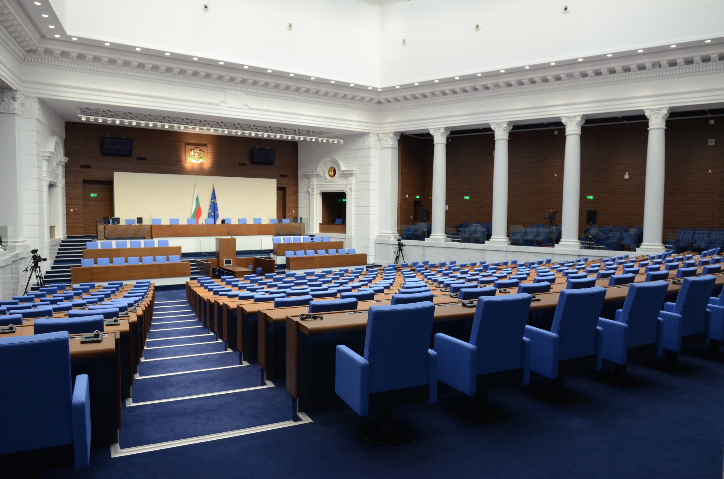 Парламент нова зала