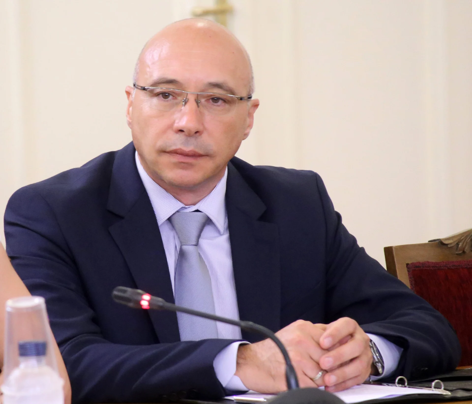 Парламент - комисия по бюджет и финанси - избор на зам. председател на КФН - Румен Соколов