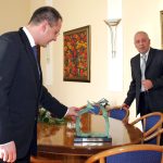 Награда - Политик на годината на Дарик радиоСергей Станишев - министър-председател на Б-яРадосвет Радев - директор Дарик радио