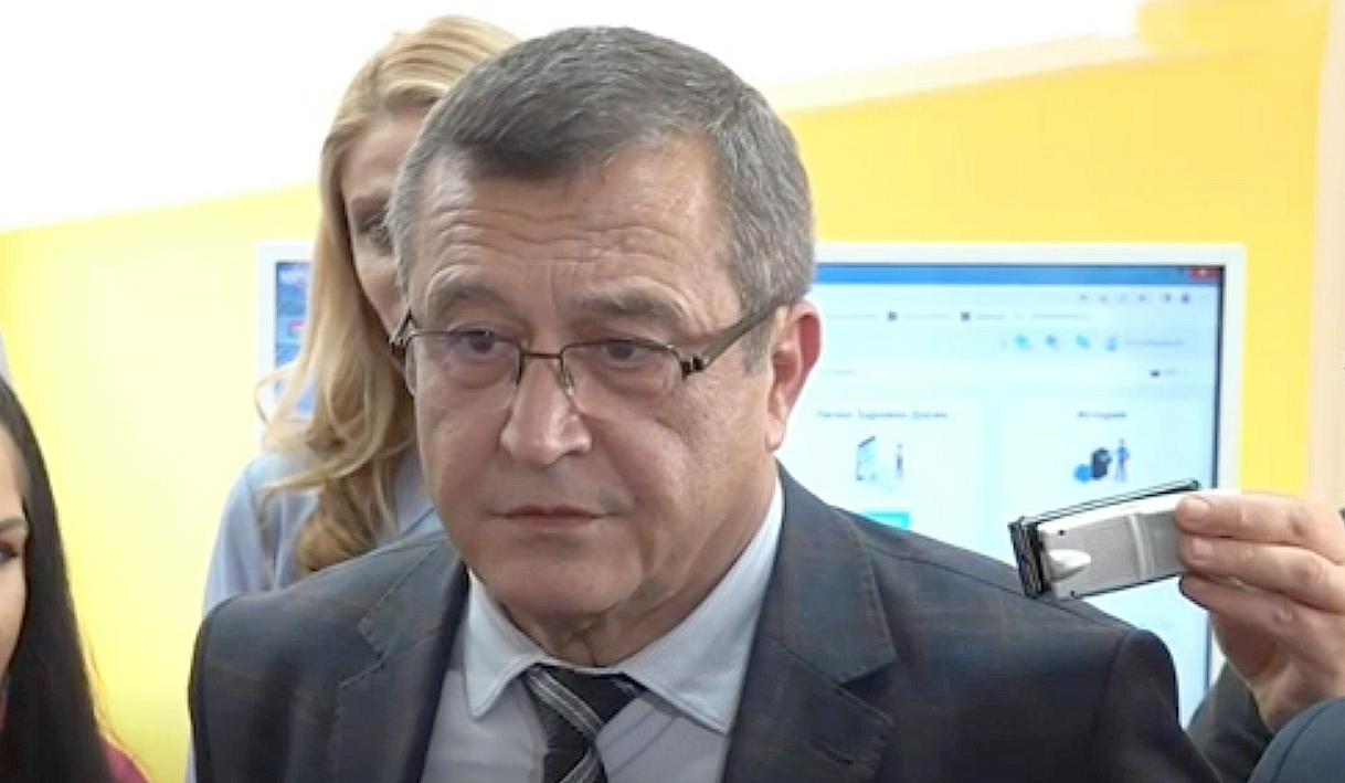 Сашо Пенов мин. на образованието