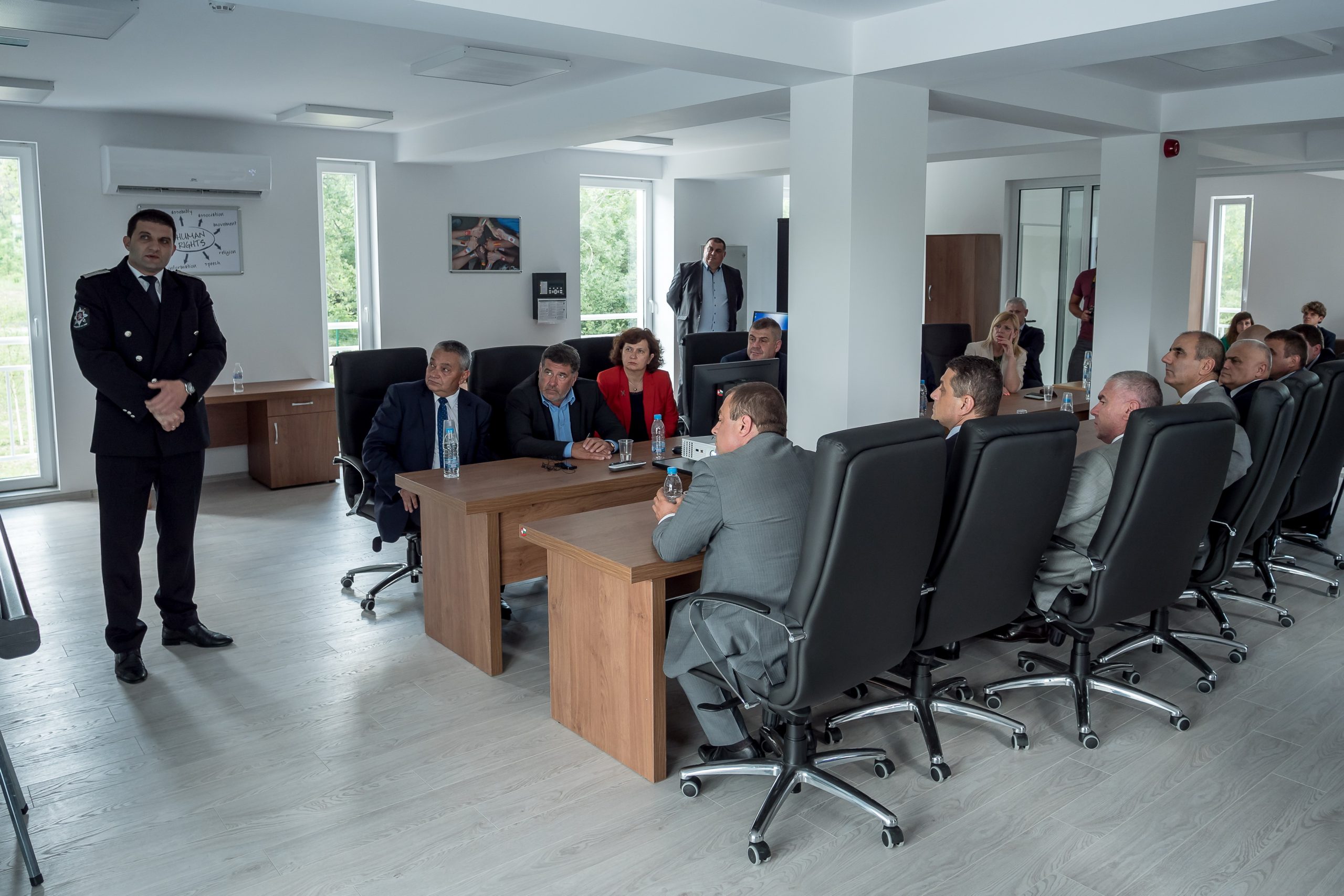 парламент-мвр