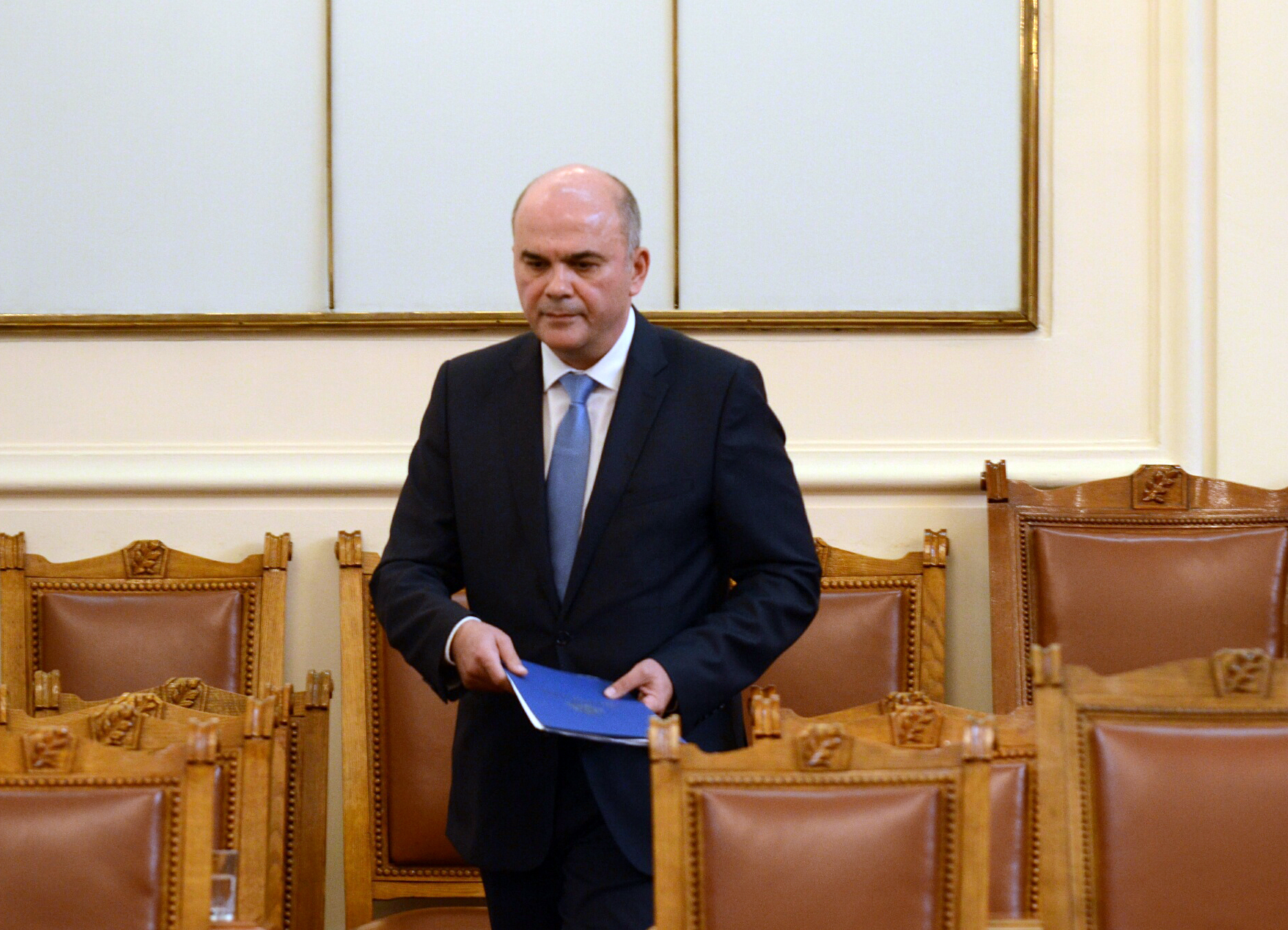 Парламент Бисер Петков