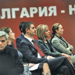 Червените депутати Кирил Добрев и Мая Манолова надминаха далеч членовете на КПУКИ откъм идеи за реорганизация
