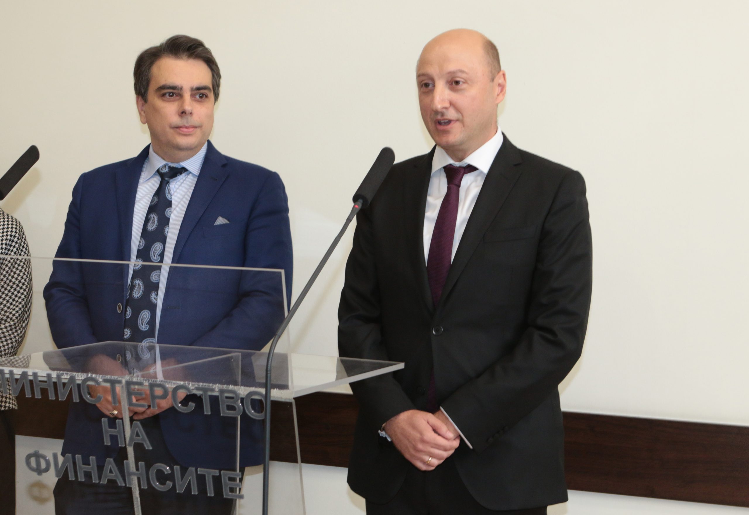 Министерство на финансите Асен Василев Валери Белчев