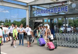 Летище София Терминал 1 пътници