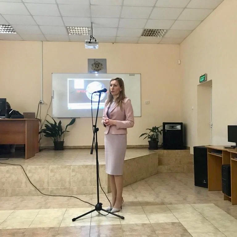 николина ангелкова