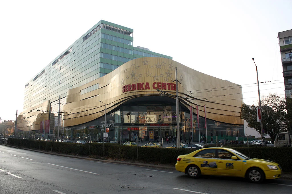 сграда мол Сердика