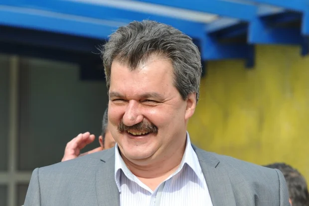 батков